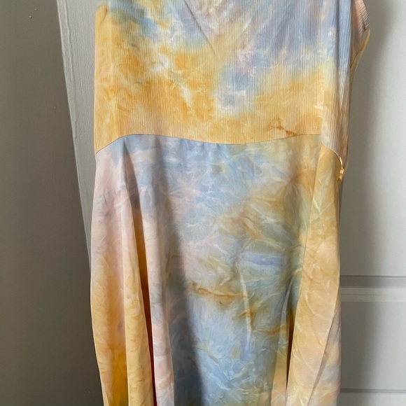 Brand New Socialite Women’s dress - Picture 6 of 7